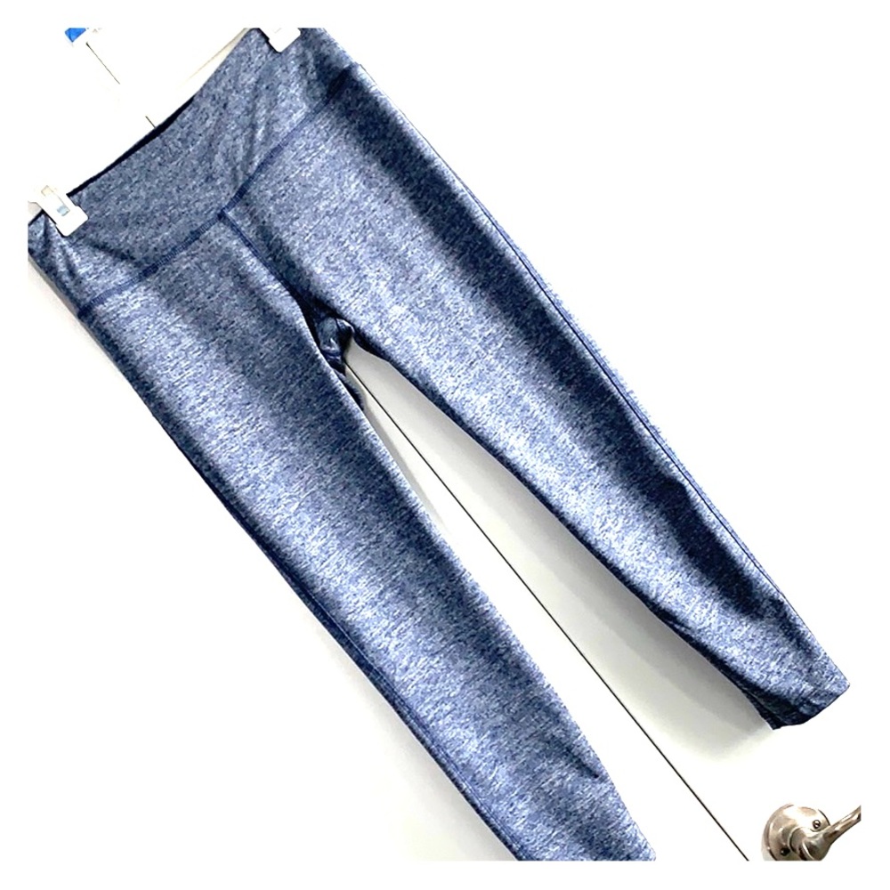 VOGO Athletica Activewear! Pretty blue!